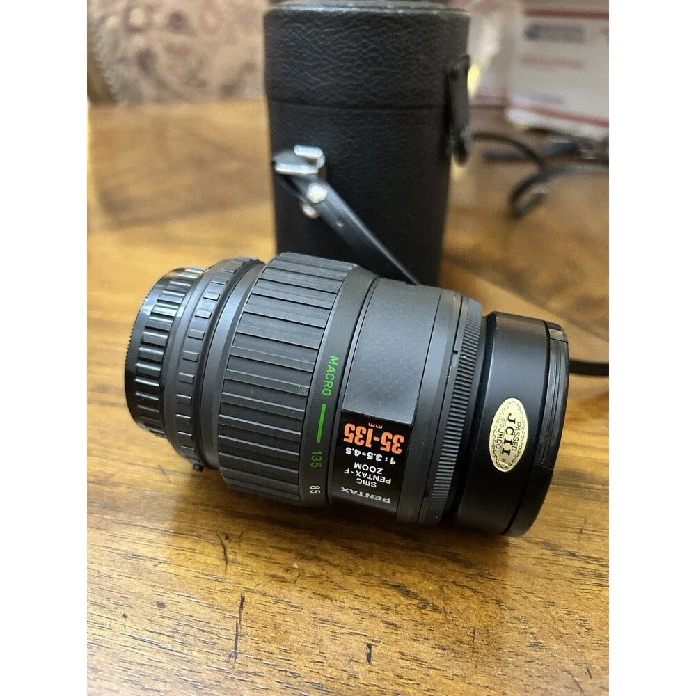 SMC PENTAX-F ZOOM 35-135mm f/3.5 - 4.5 Lens for PENTAX With Case